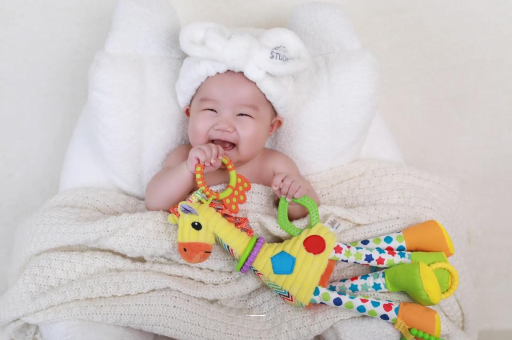 广州供卵包男孩宝宝不吃奶瓶怎么办